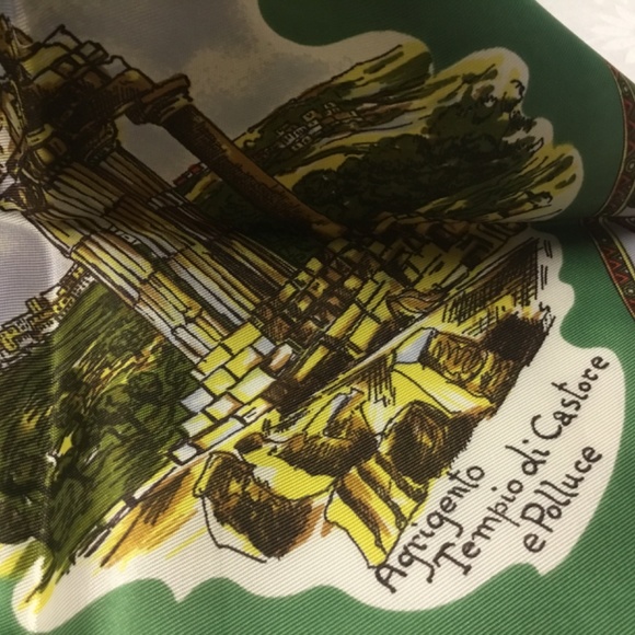 SCARF. OF GIBRALTAR. . ACETATE Large  VERY good Graphics  new old stock - Picture 8 of 10